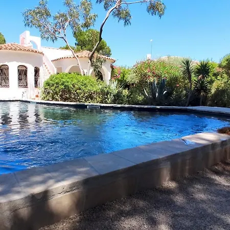 بيت للعطل Dos Calas - Bonita De Estilo Rustico Y Piscina De Agua Salada